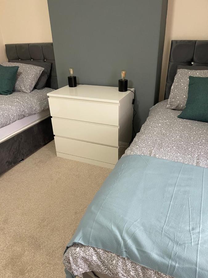 Bentley Place 크루 외부 사진