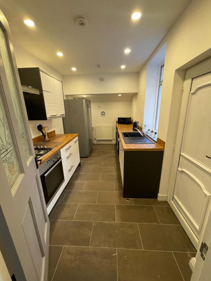 Bentley Place 크루 외부 사진