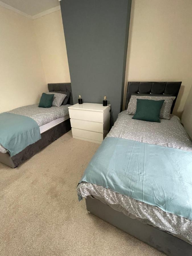 Bentley Place 크루 외부 사진